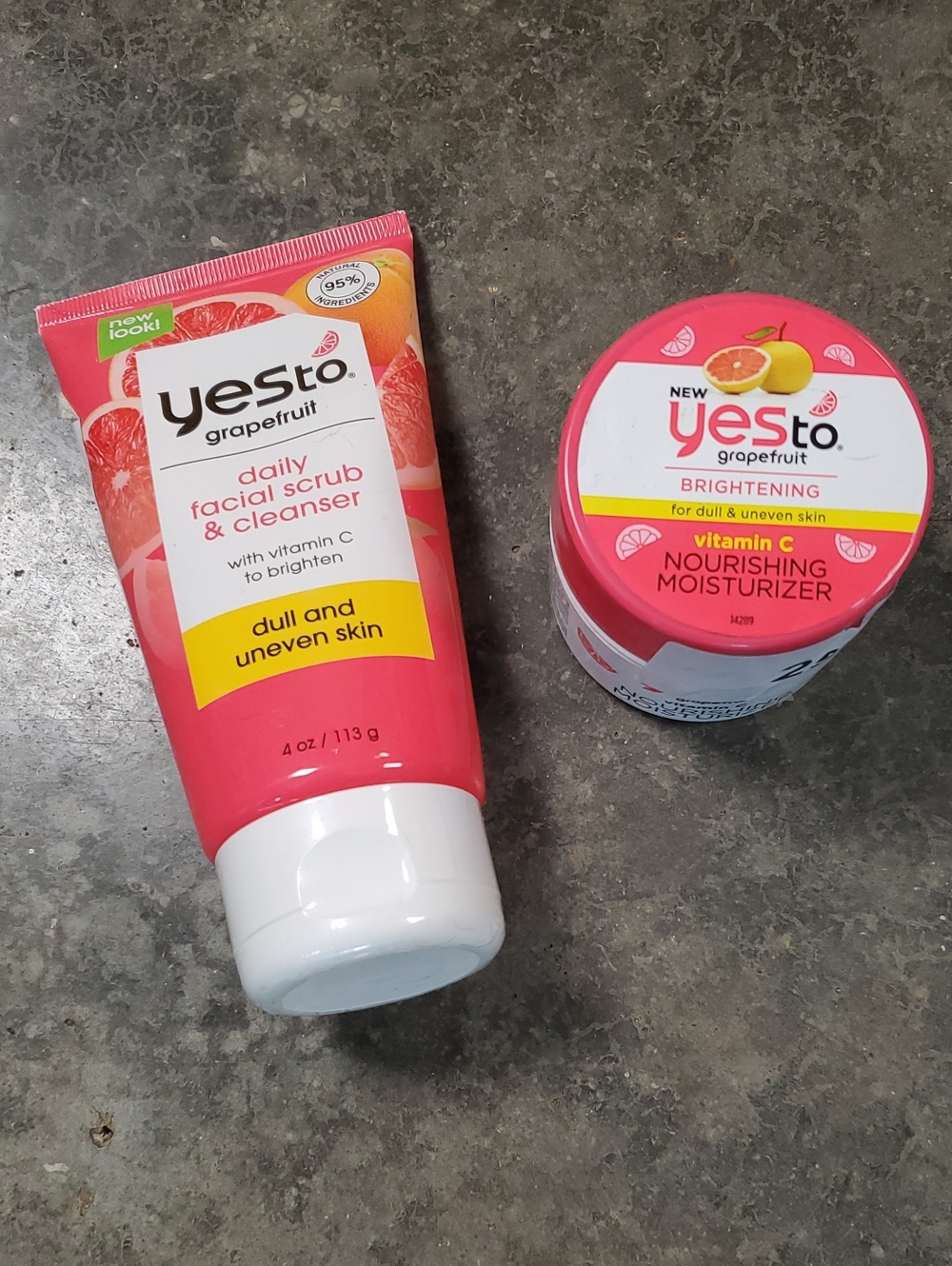 Yes To Grapefruit Daily Facial Scrub & Nourishing Moisturizer - Dull and Uneven